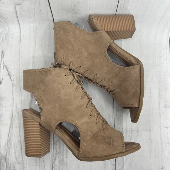 Report (11) BRAID Brown Faux Suede Leather Lace Up Heel Booties - Picture 2 of 9